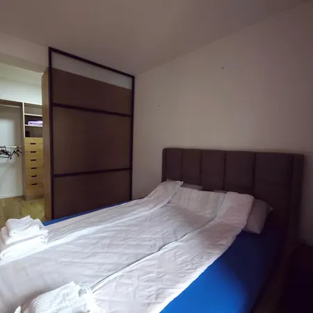 Apex - Center - Tv & Wi-fi سكوبجي
